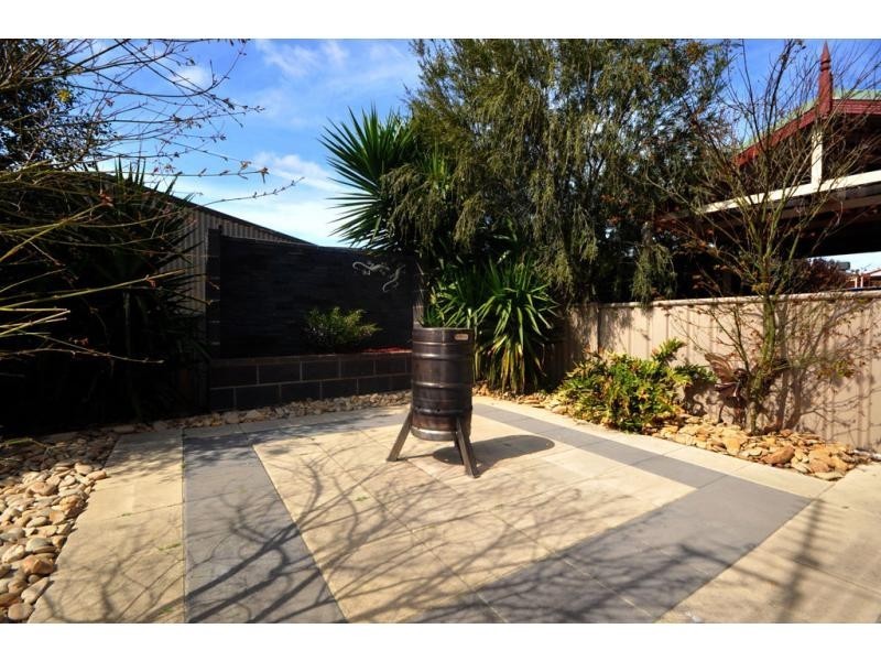 7 Seventh Hill Court, White Hills VIC 3550