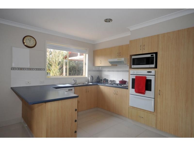 7 Seventh Hill Court, White Hills VIC 3550