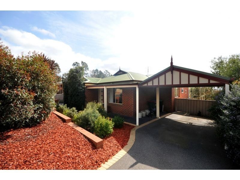 7 Seventh Hill Court, White Hills VIC 3550