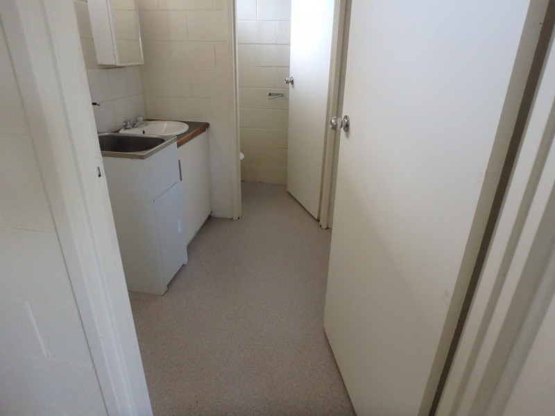 1/64 Specimen Hill Rd, Golden Square VIC 3555