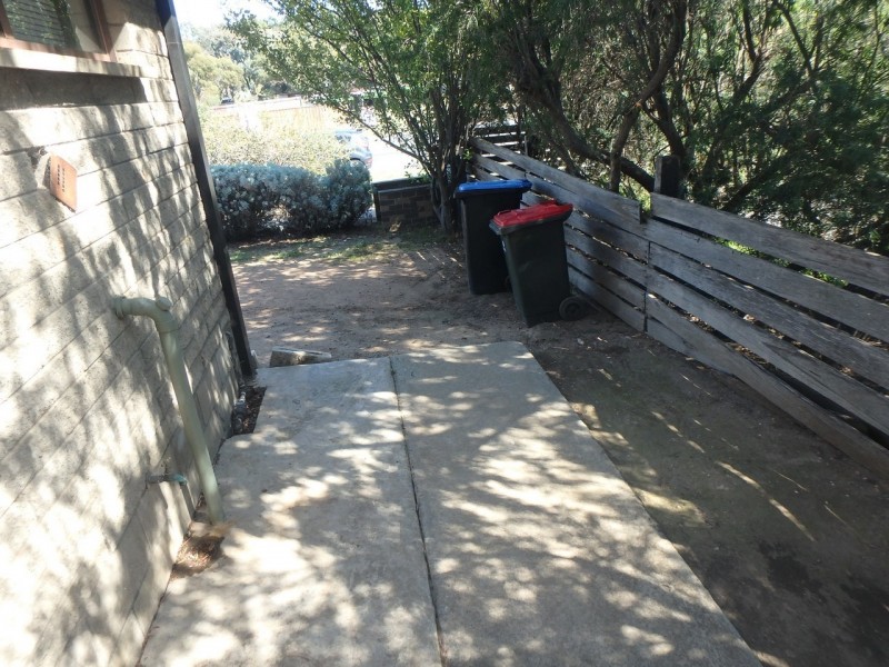 1/64 Specimen Hill Rd, Golden Square VIC 3555