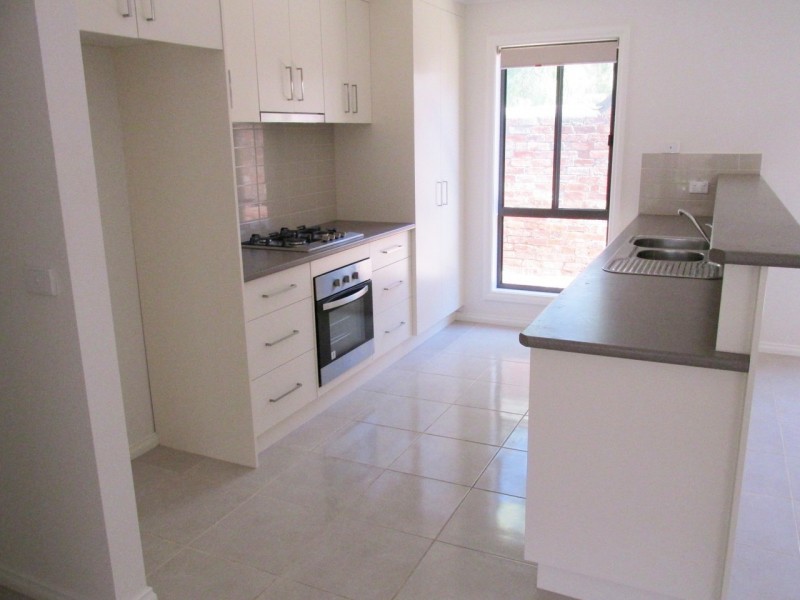 2/59a Honeysuckle Street, Bendigo VIC 3550