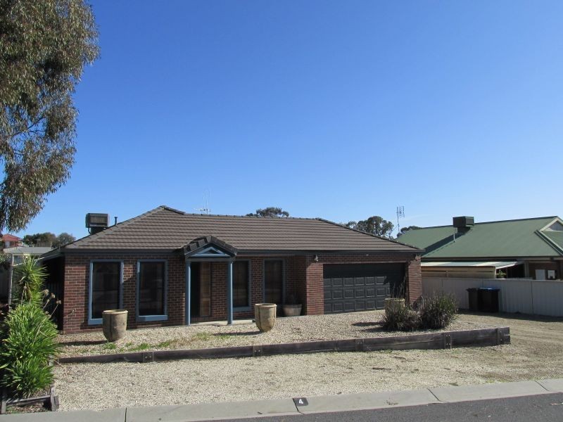 4 Timberview Terrace, Kangaroo Flat VIC 3555