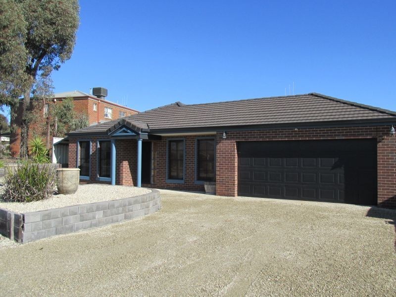 4 Timberview Terrace, Kangaroo Flat VIC 3555