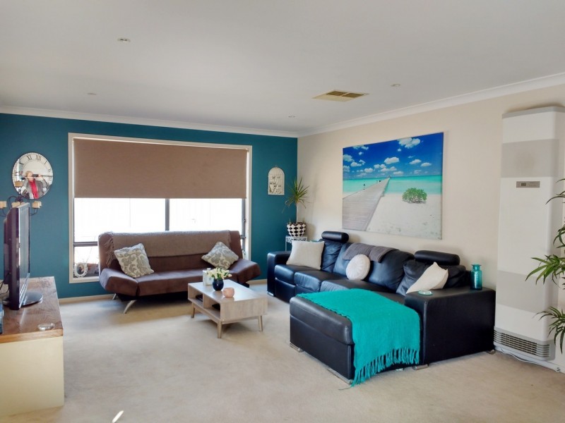 11 Tyack Court, Epsom VIC 3551