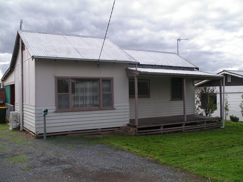 2 Racecourse Road, Wedderburn VIC 3518