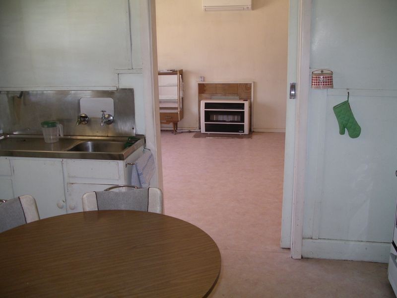 2 Racecourse Road, Wedderburn VIC 3518