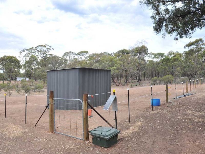 33 Christie Street, Maiden Gully VIC 3551