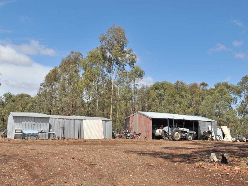 33 Christie Street, Maiden Gully VIC 3551