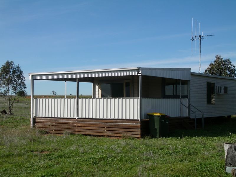 60 Ferris Road, Terrick Terrick VIC 3575