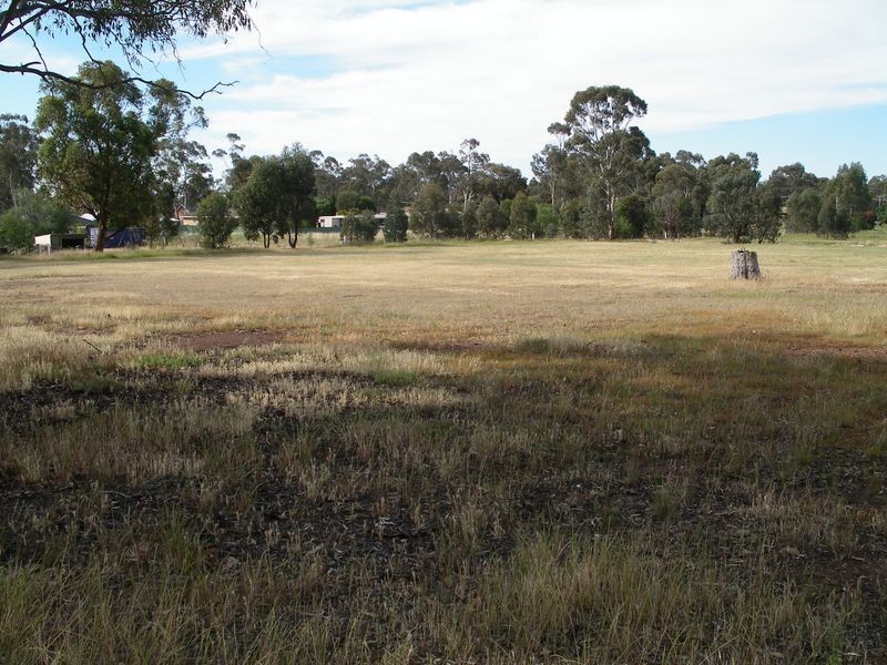 6 Hakea Road, Huntly VIC 3551