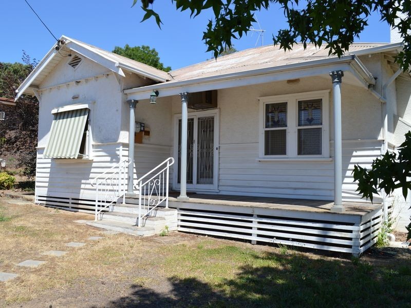 20 Caldwells Road, Eaglehawk VIC 3556