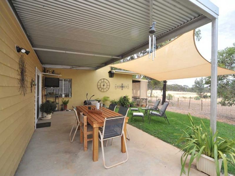 33 Christie Street, Maiden Gully VIC 3551