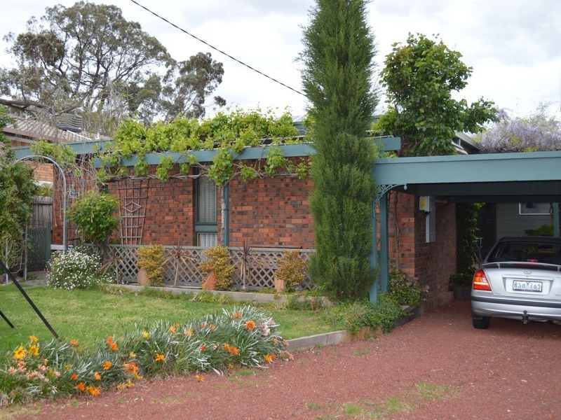 7 McCalman  Court, Strathdale VIC 3550