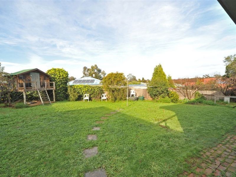 7 McCalman  Court, Strathdale VIC 3550