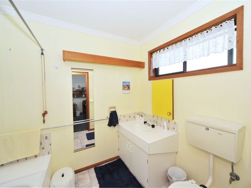 7 McCalman  Court, Strathdale VIC 3550