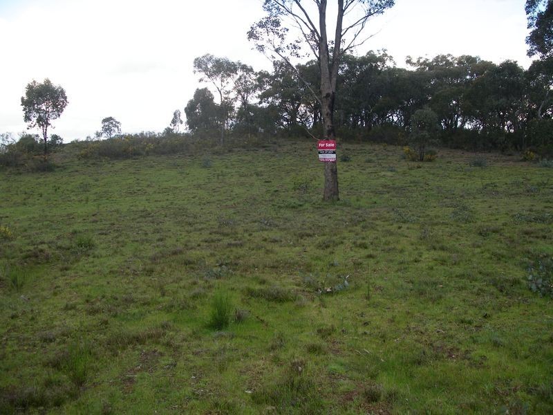 6 Bates Court, Heathcote VIC 3523