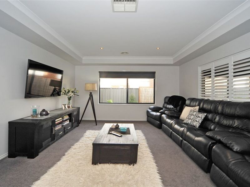 10 Perry Lane, Epsom VIC 3551