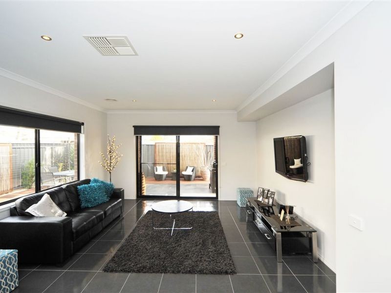 10 Perry Lane, Epsom VIC 3551