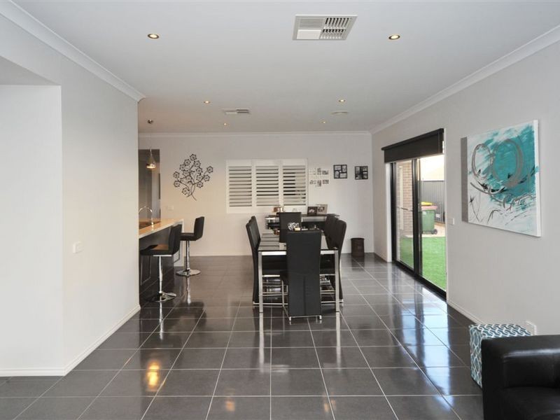 10 Perry Lane, Epsom VIC 3551