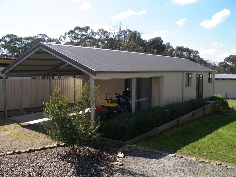 27 Ridge Street, Wedderburn VIC 3518