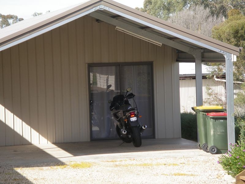 27 Ridge Street, Wedderburn VIC 3518