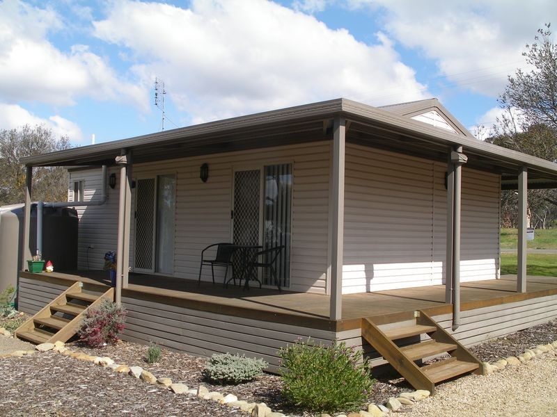 27 Ridge Street, Wedderburn VIC 3518