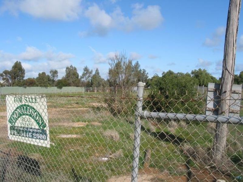 24 Davies Street, Charlton VIC 3525