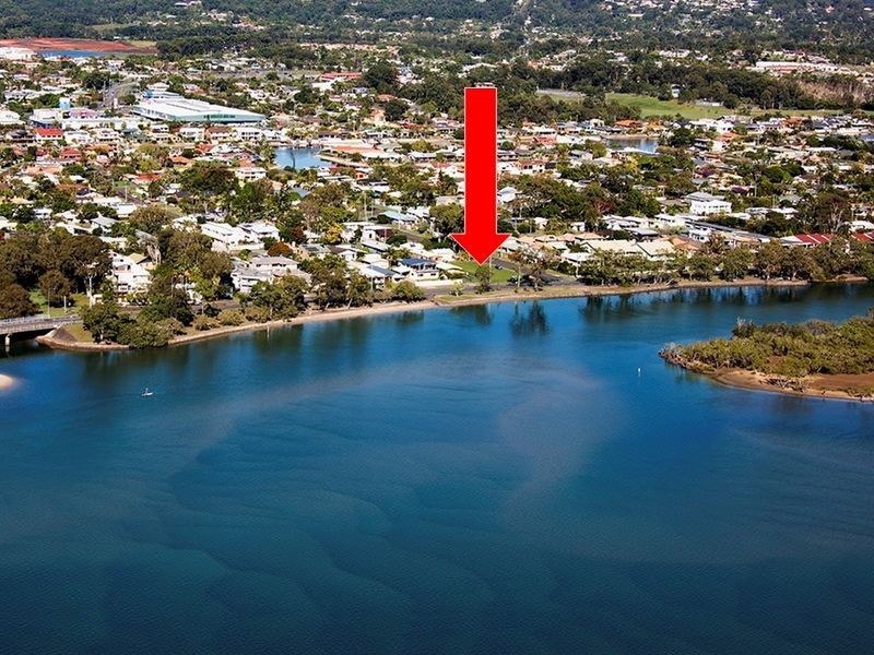 27 Bradman Avenue, Maroochydore QLD 4558