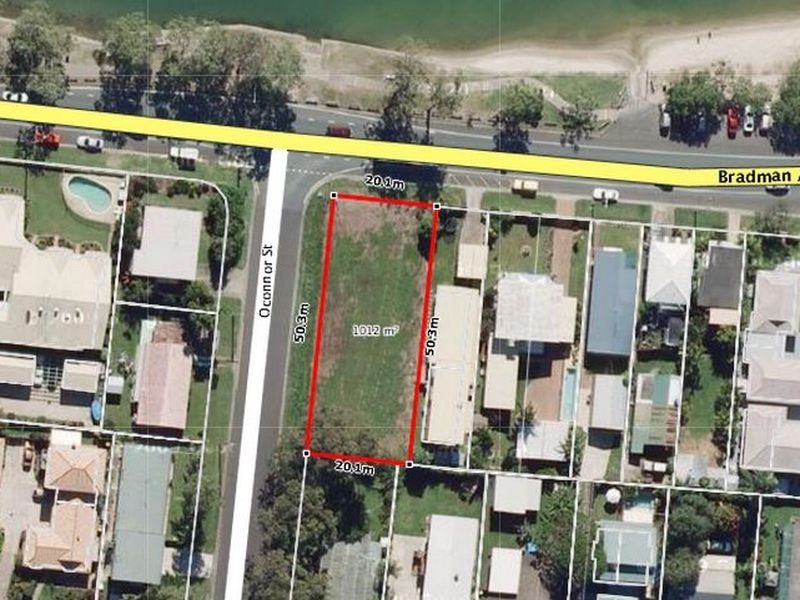 27 Bradman Avenue, Maroochydore QLD 4558