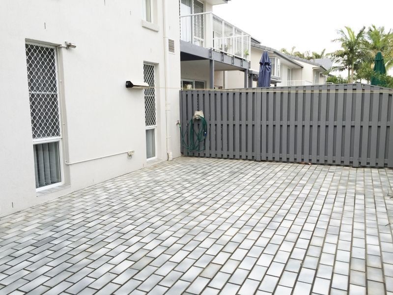 14/40-46 Memorial Ave, Maroochydore QLD 4558