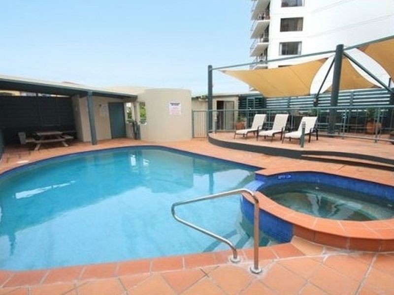 19/6-8 Aerodrome Rd, Maroochydore QLD 4558