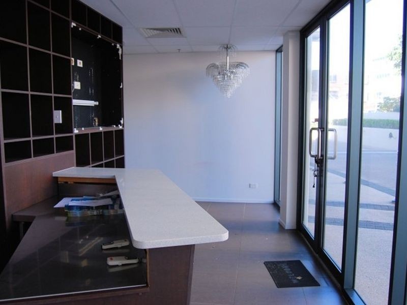 2/14 Duporth Ave, Maroochydore QLD 4558