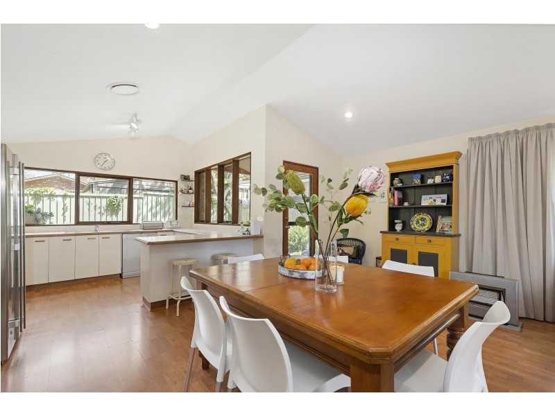 20 Connells Close, Mossy Point NSW 2537