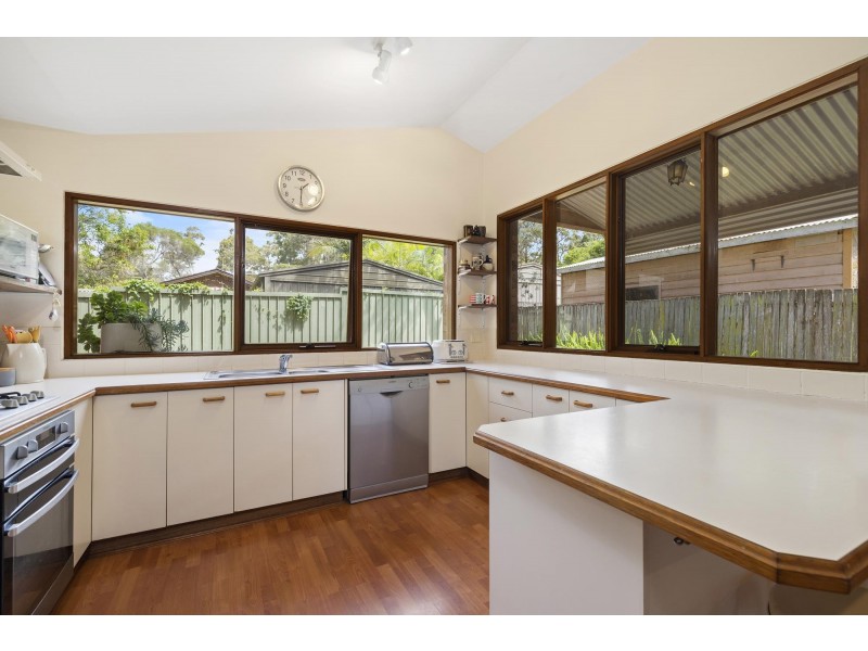 20 Connells Close, Mossy Point NSW 2537