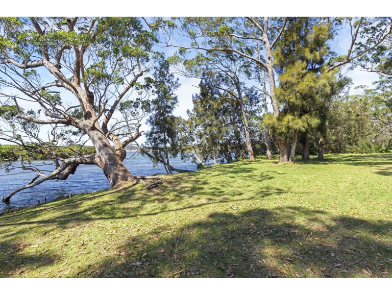 20 Connells Close, Mossy Point NSW 2537