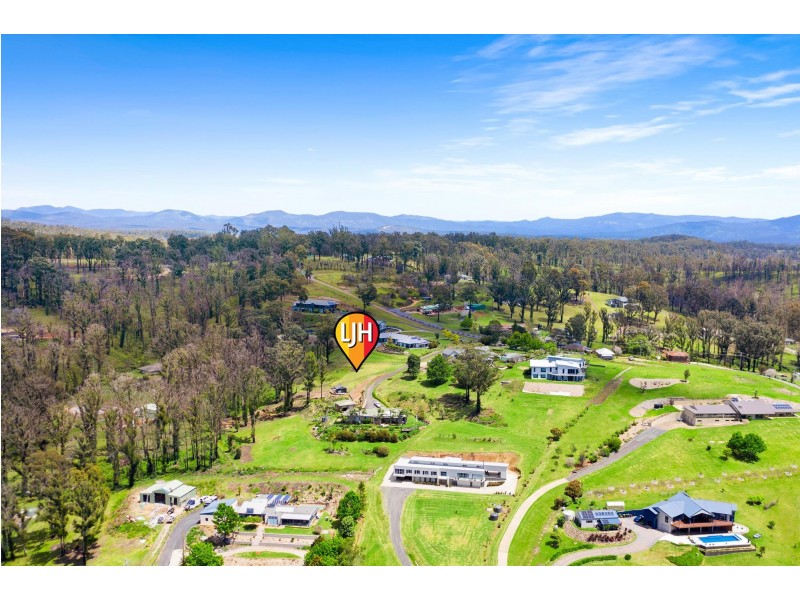 12 Highlands Avenue, Surf Beach NSW 2536