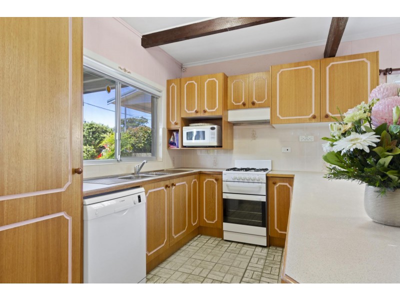 20 Golf Links Drive, Batemans Bay NSW 2536