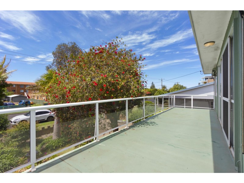 20 Golf Links Drive, Batemans Bay NSW 2536