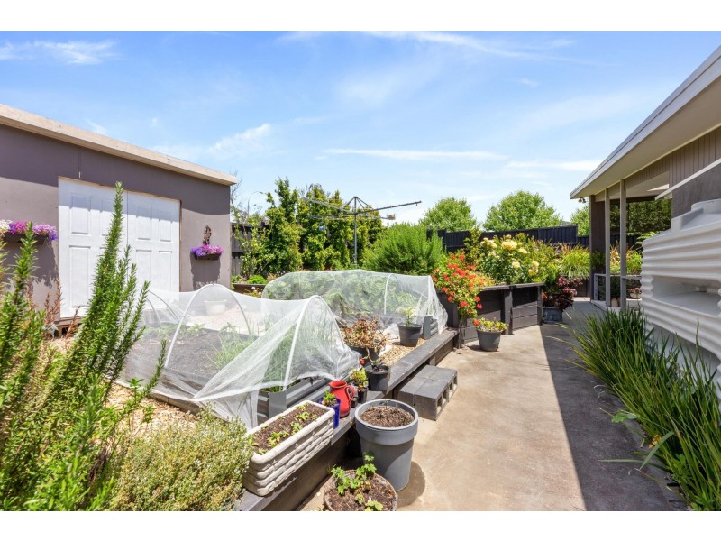 2 Elandra Place, Malua Bay NSW 2536