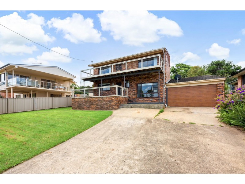 14 Marjorie Crescent, Batehaven NSW 2536