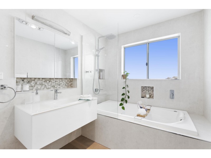 17 Dominic Drive, Batehaven NSW 2536