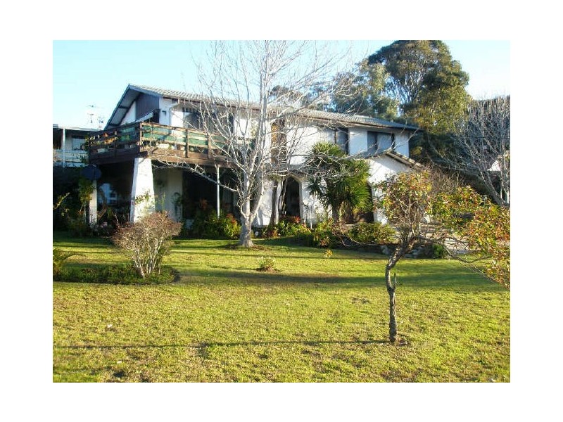 2 Muwarra Avenue, Malua Bay NSW 2536