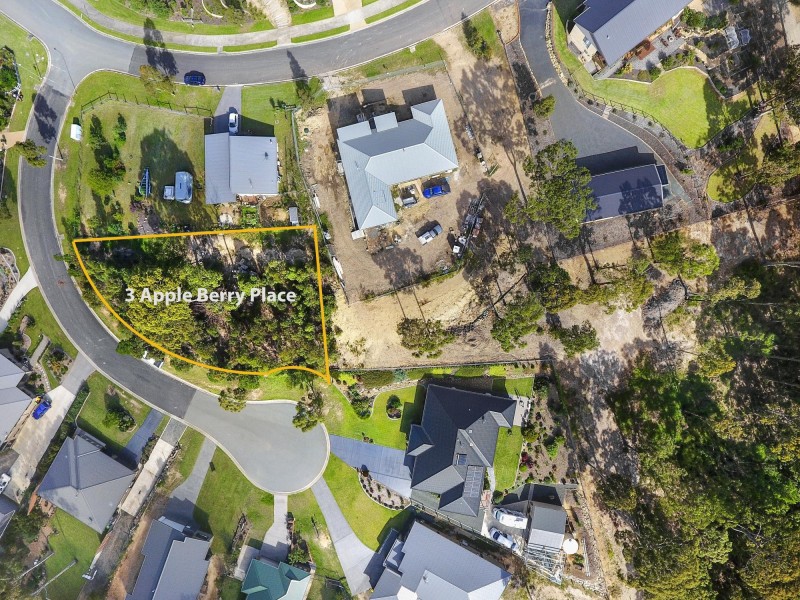 3 Apple Berry Place, North Batemans Bay NSW 2536
