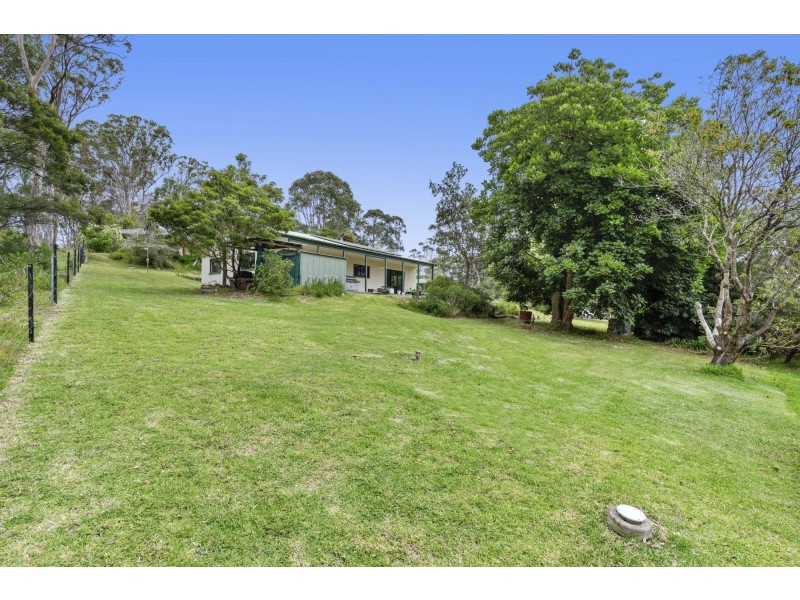 16 Halyard Drive, Moruya Heads NSW 2537