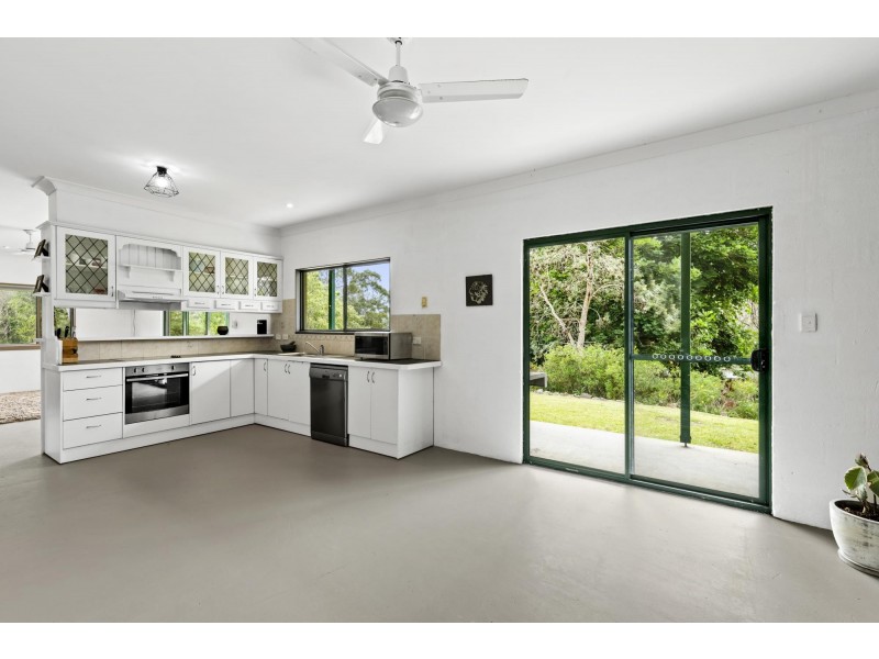 16 Halyard Drive, Moruya Heads NSW 2537