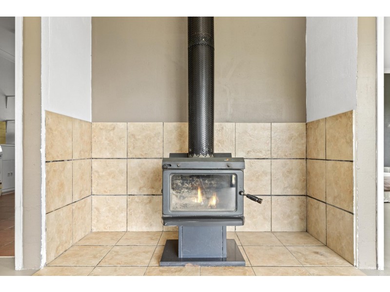 16 Halyard Drive, Moruya Heads NSW 2537