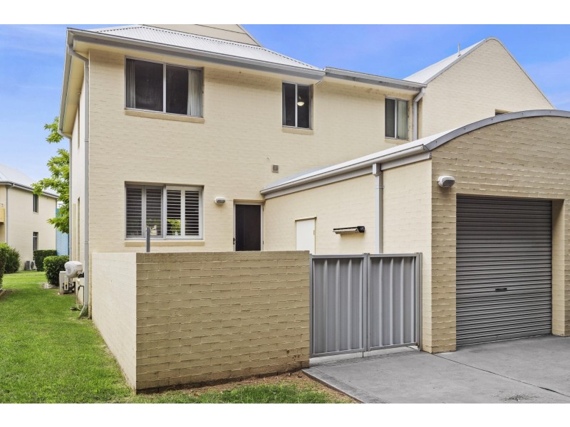 8/1A-1B Myamba Parade, Surfside NSW 2536