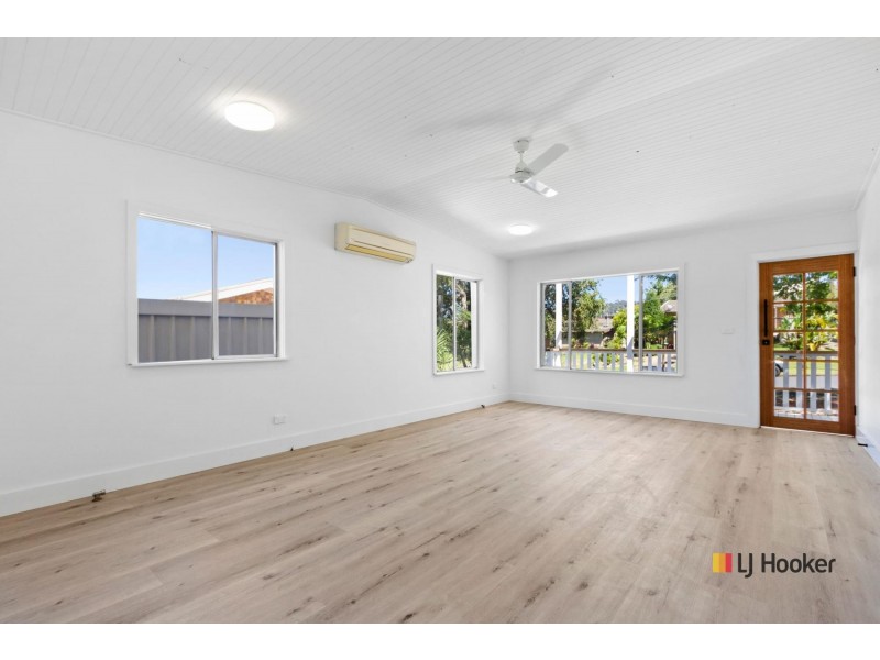 15 Johnson Place, Surf Beach NSW 2536