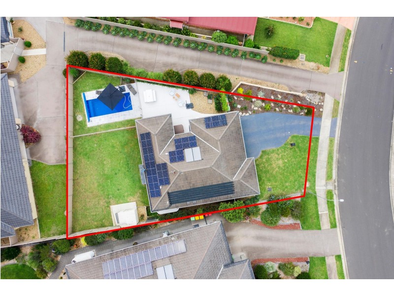 12 Freycinet Drive, Sunshine Bay NSW 2536